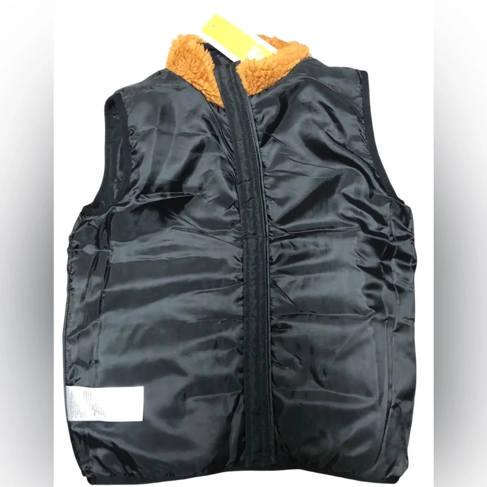 Timberland N.W.T. Size 4 Toddler Kids' Black‎ and Gold,Orange,Brown,Fleece Vest.